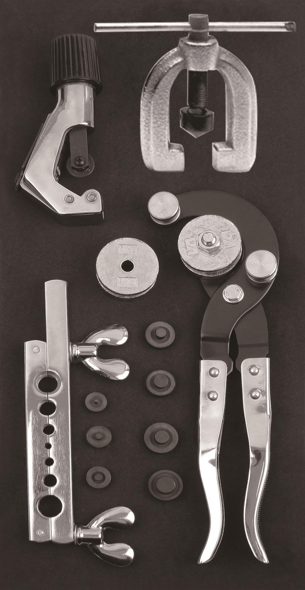 CARDED DOUBLE FLARING TOOL