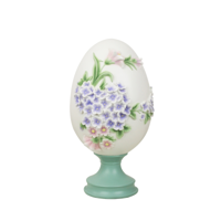28.5X26X54CM POLYRESIN WHITE EGG W/BLUE HYDRANGEA ON STAND